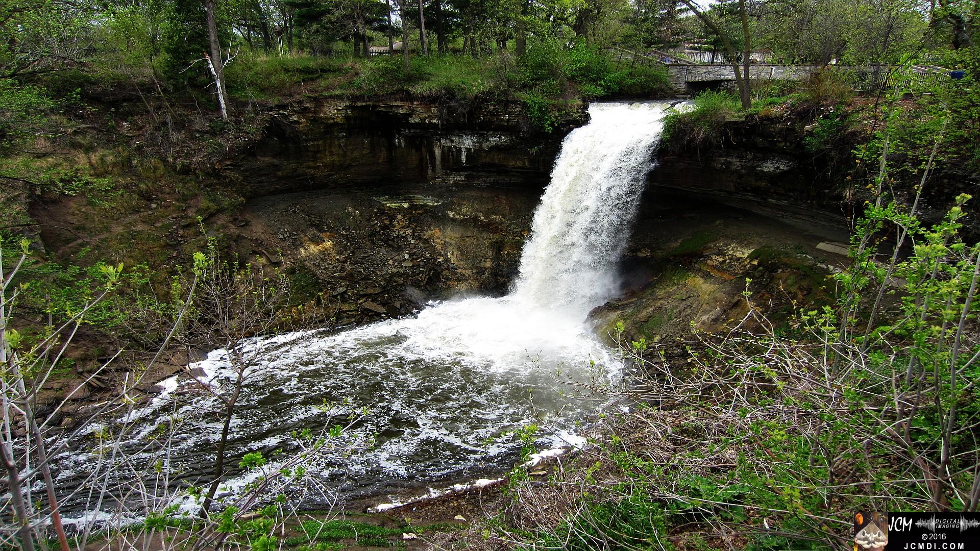 Minnehaha Falls (Minnesota) wide view